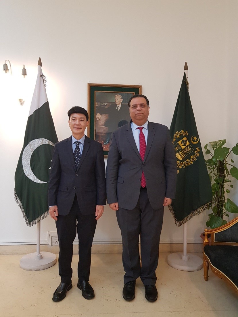 Courtesy Visit of the Secretary-General of AALCO to the High Commission of the Islamic Republic of Pakistan, New Delhi